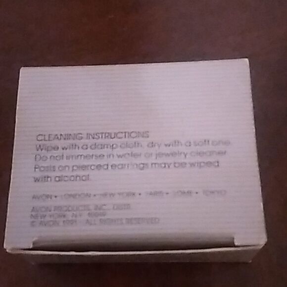 1991 Avon Earrings - Picture 5 of 5